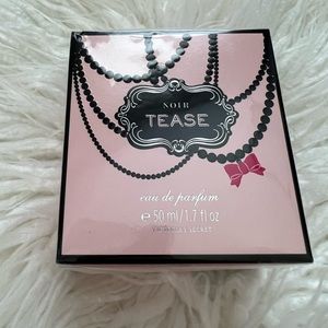 Victoria’s Secret Noir Tease | NWT